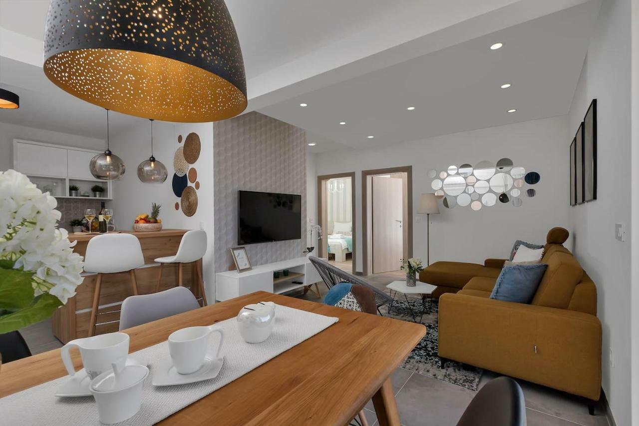Charming Apartment Tissa With Sea View Makarska Exterior photo
